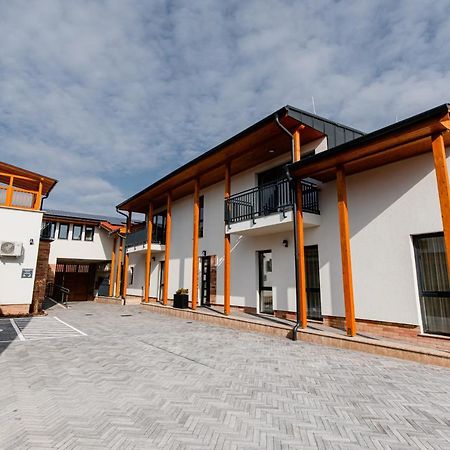 H11 Rooms Esztergom Eksteriør billede