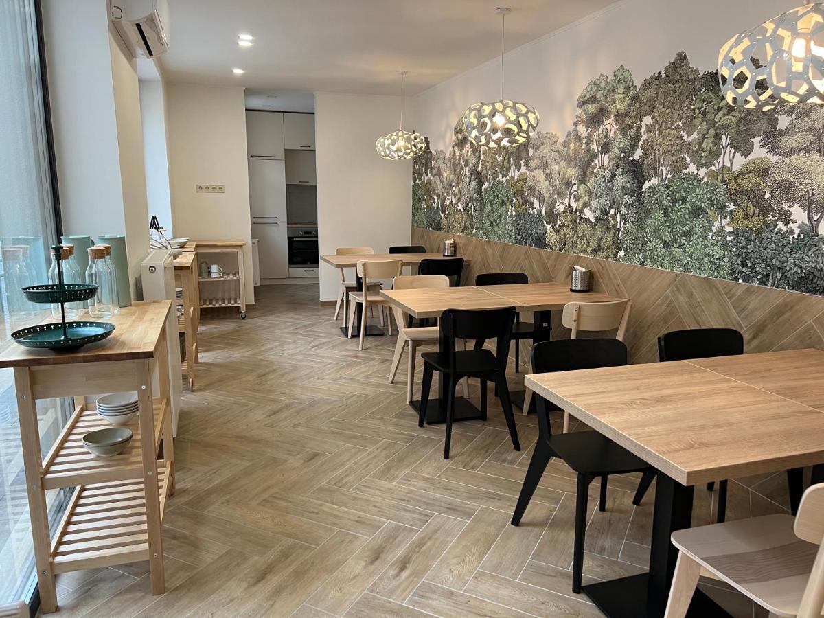 H11 Rooms Esztergom Eksteriør billede
