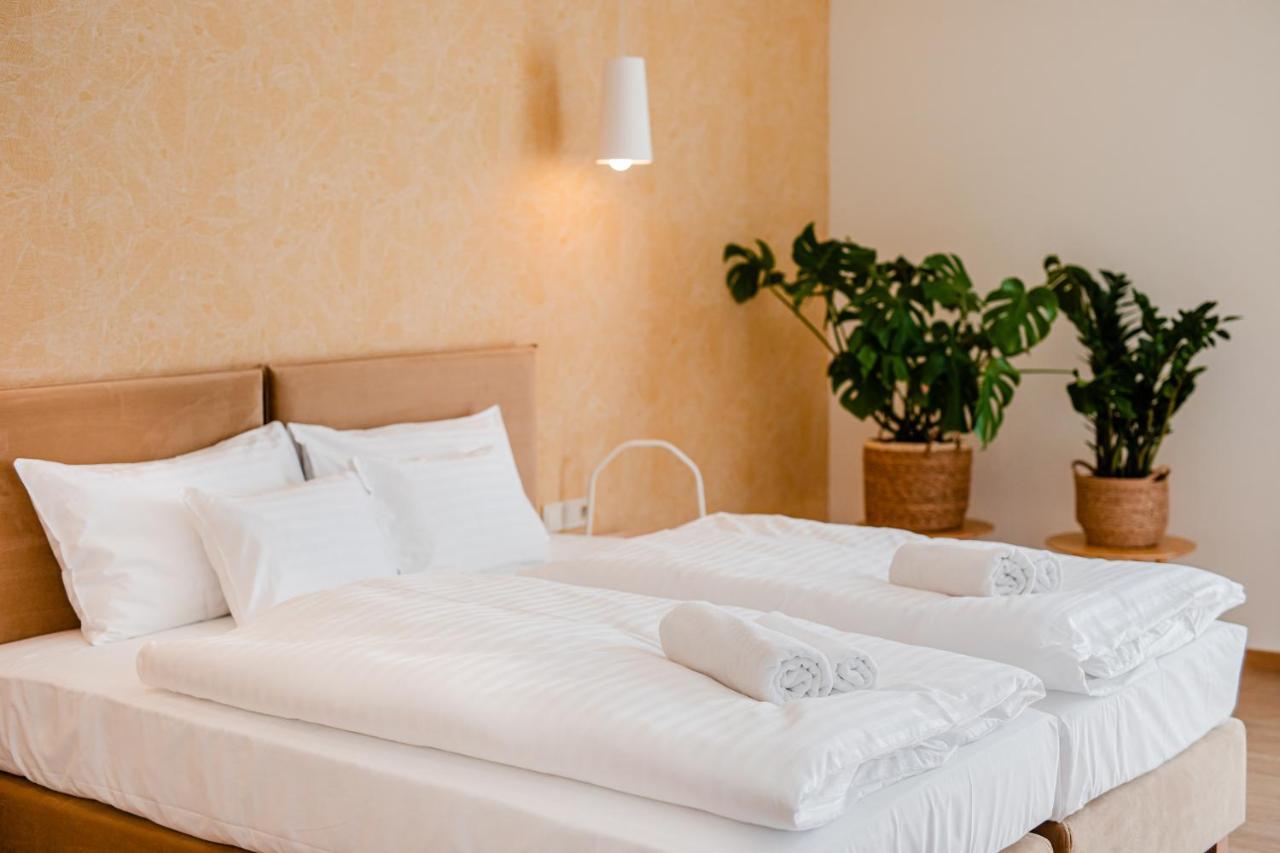 H11 Rooms Esztergom Eksteriør billede