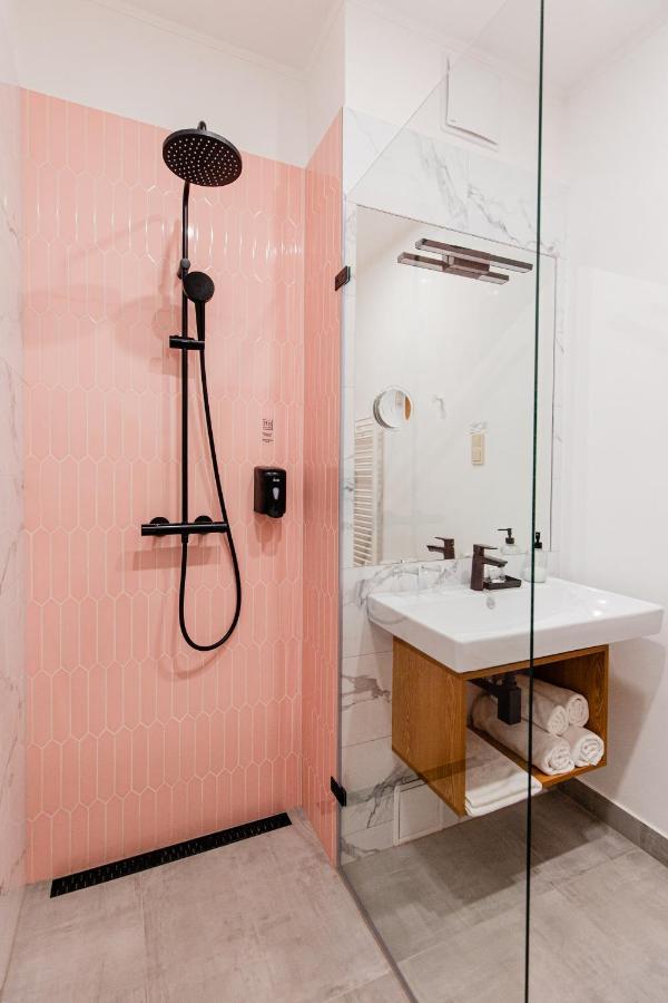 H11 Rooms Esztergom Eksteriør billede